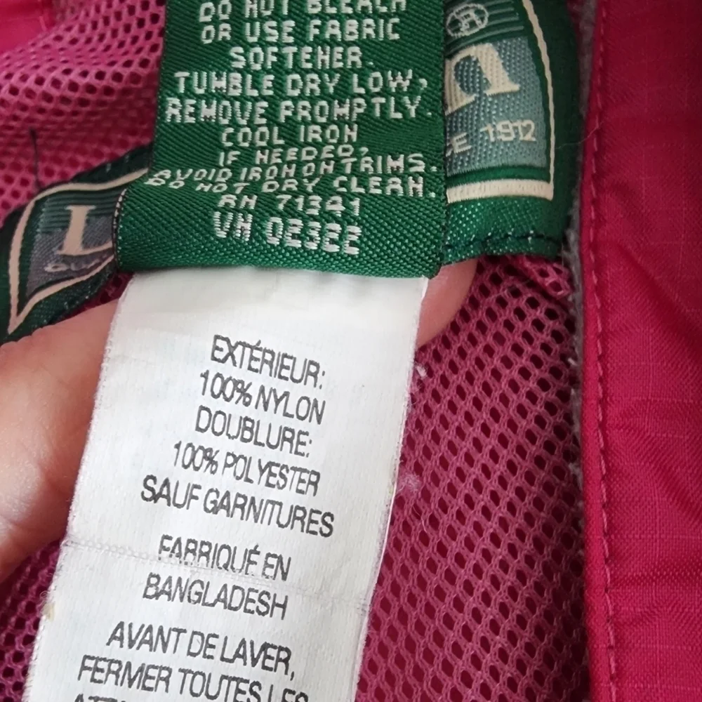 L.L. Bean Pink Hooded Windbreaker Lined Jacket Girl's Size 4 Casual Outdoors EUC